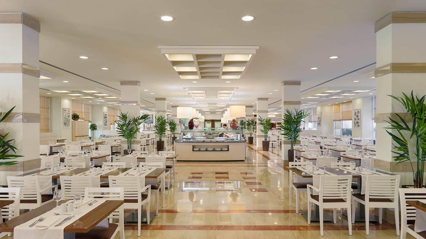 Xaloc Buffet Restaurant with show cooking