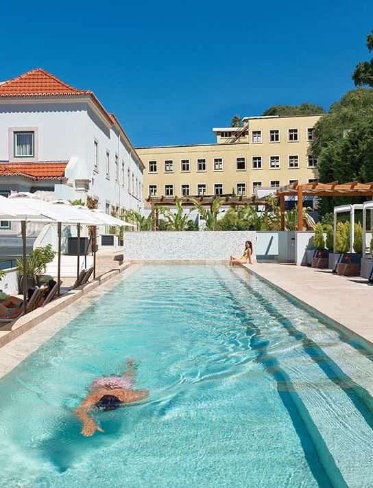 Plunge pool & Solarium