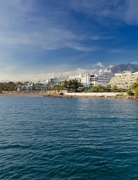 Vista panorâmica do hotel em frente ao mar