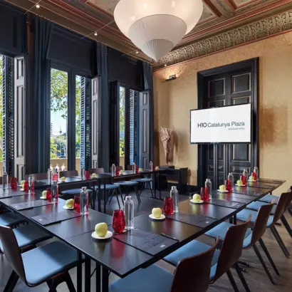 Gaudí Room U set-up