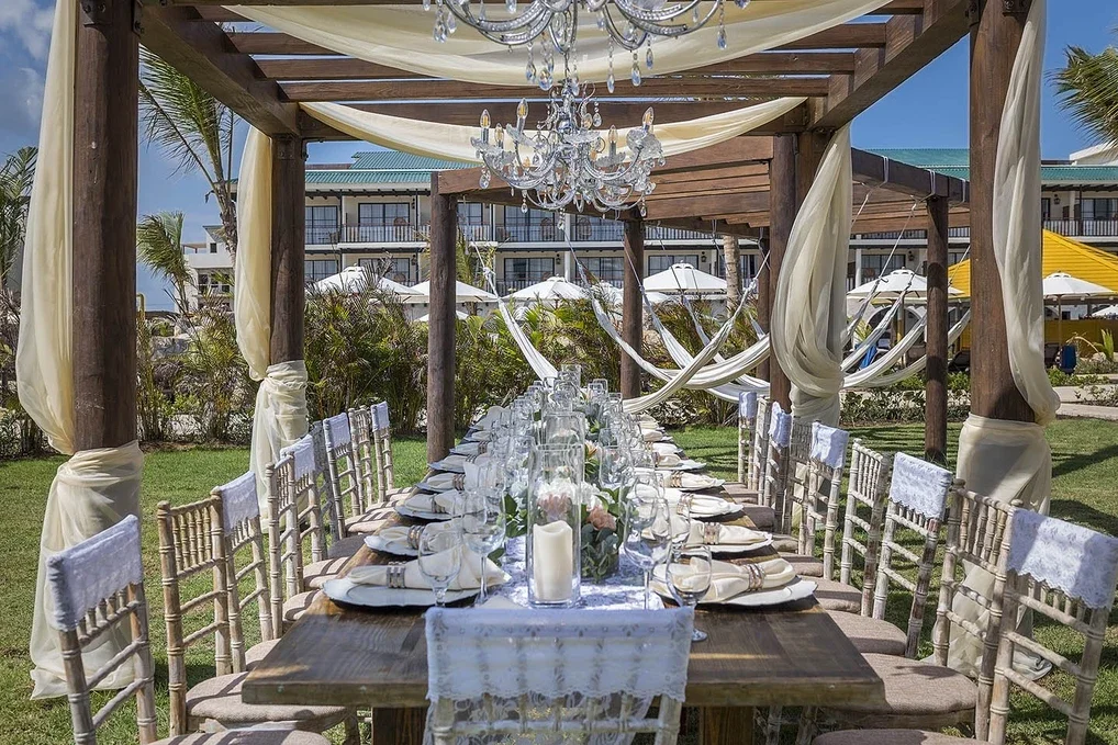 Montaje boda en la playa del hotel