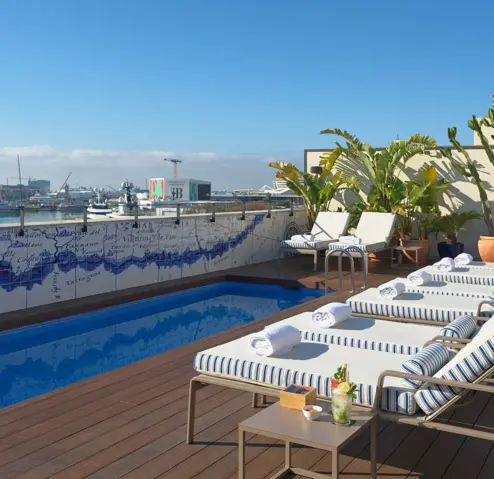 Esplanada Mare Nostrum com vista para Port Vell