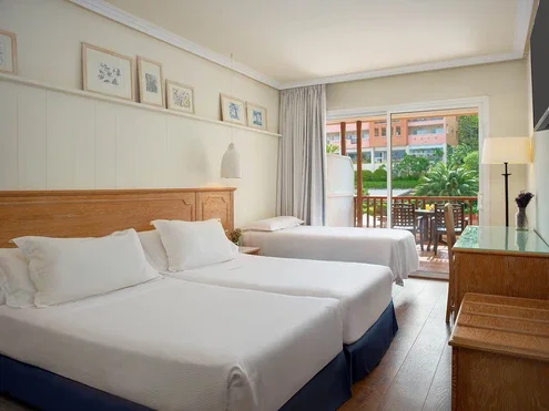 Chambre Double vue piscine