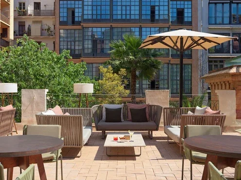 Solàrium a la terrassa de l'hotel