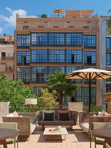 Solàrium a la terrassa de l'hotel