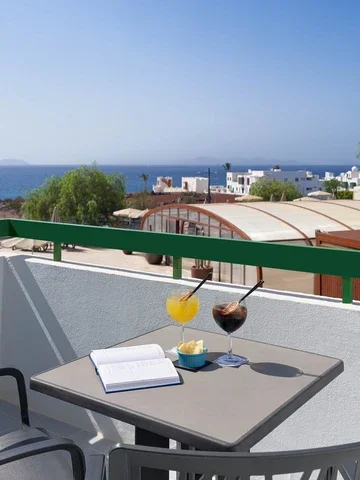 Double Room Sea or Pool View