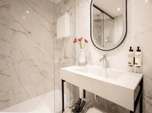 Sky View Classic Superior bathroom