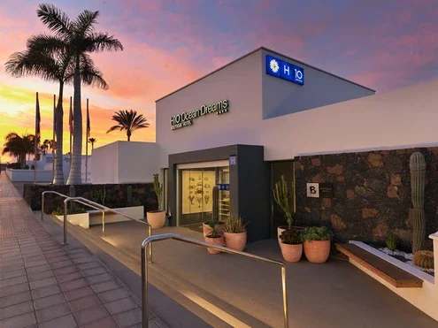 Night view of the main entrance