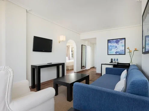 Privilege Family Room