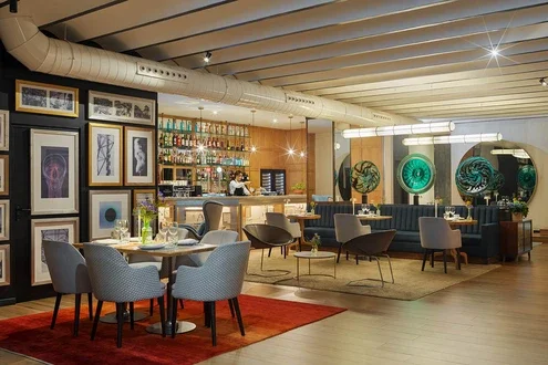 Lobby Bar