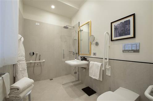 Salle de bain pour handicapés