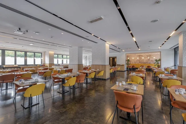 Uno Zero Uno Restaurant