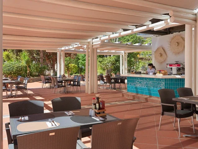 Pool Bar