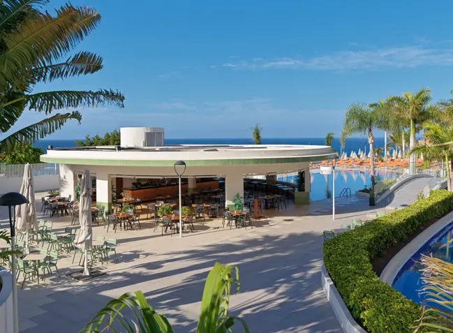 The Circle Pool & Snack Bar