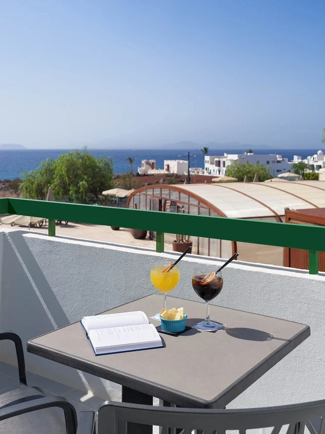 Double Room Sea or Pool View