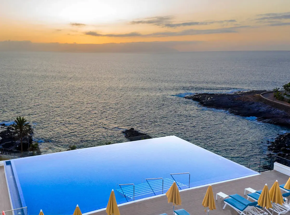 Privilege Infinity Pool